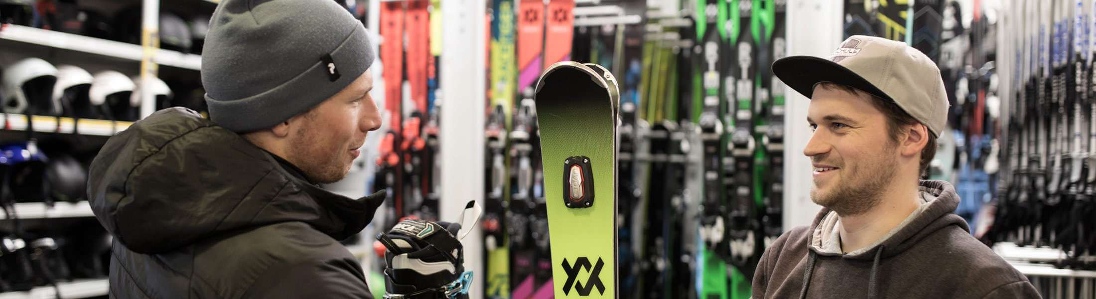 Ski & Snowboard Ausrüstung ausleihen direkt an der Hausberg-Bahn